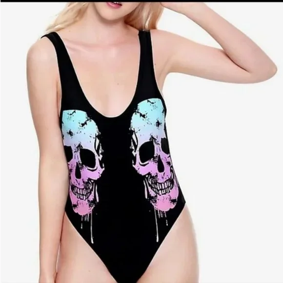 Hot Topic Midnight Hour One-piece Ombre Dripping Skull Skull Swimsuit - Picture 1 of 11